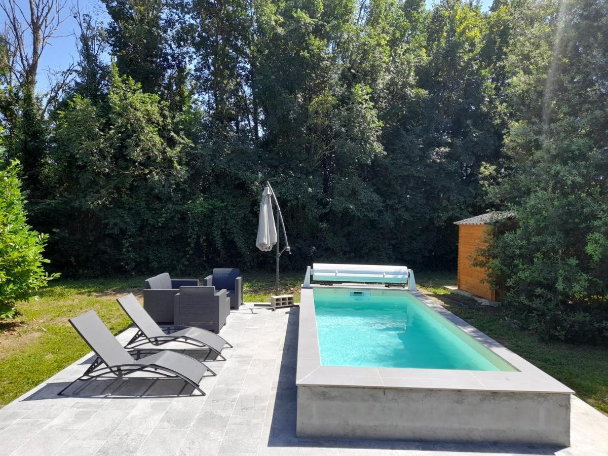 Au Detour Des Vignes Bed & Breakfast Ordonnac Екстериор снимка